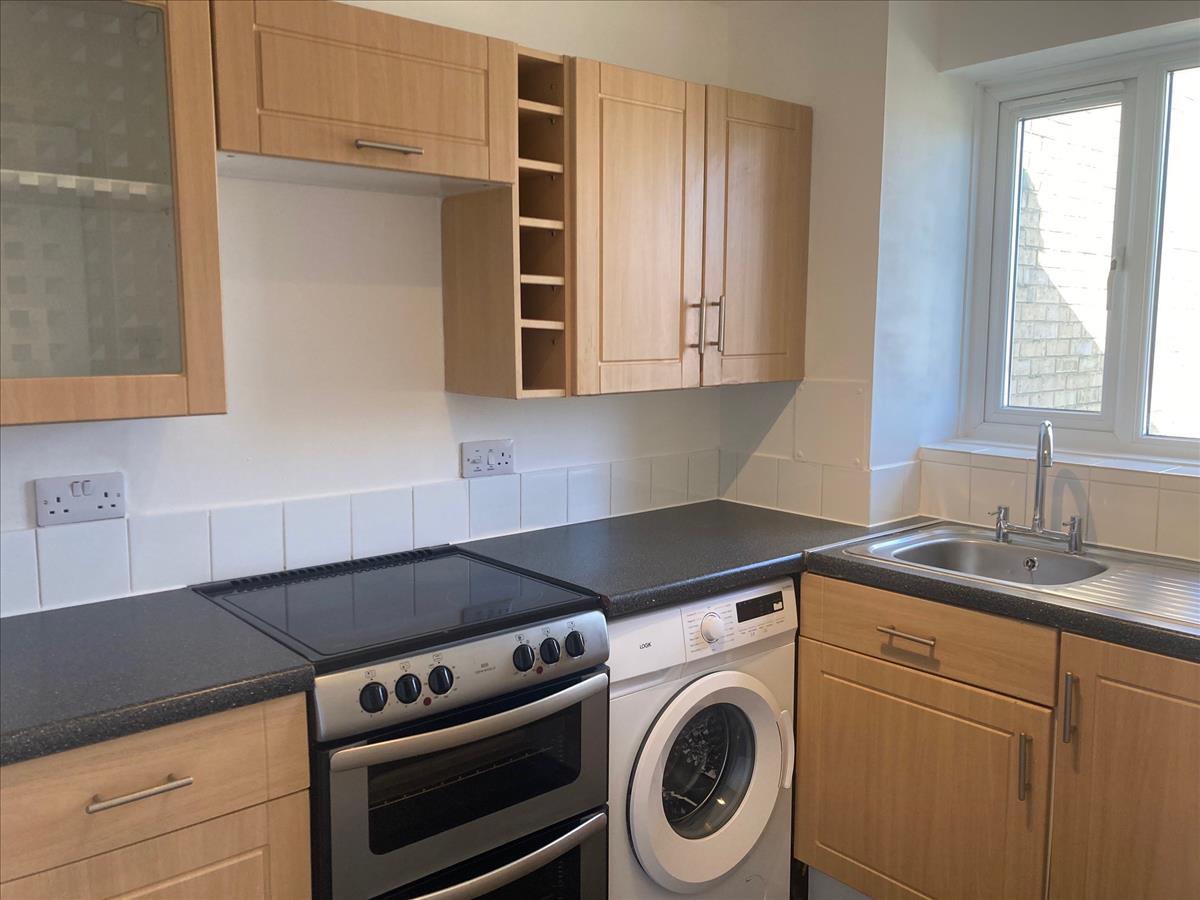 Flat Redford Close in Greater London