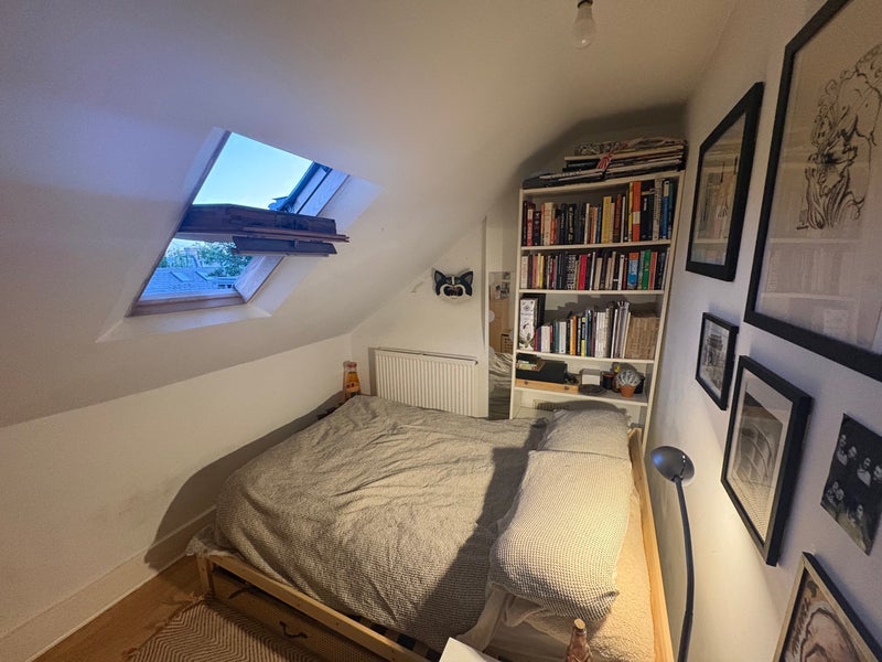 Room Brighton Road in Greater London