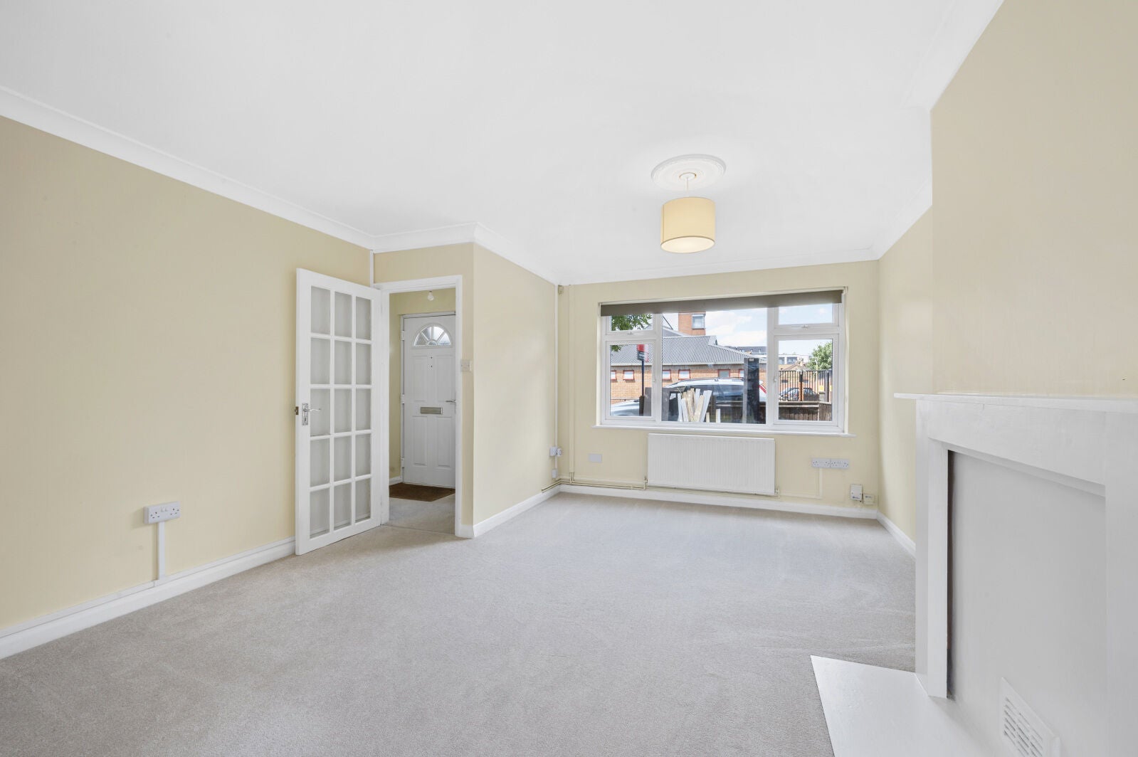 Flat Kingston Road in Greater London