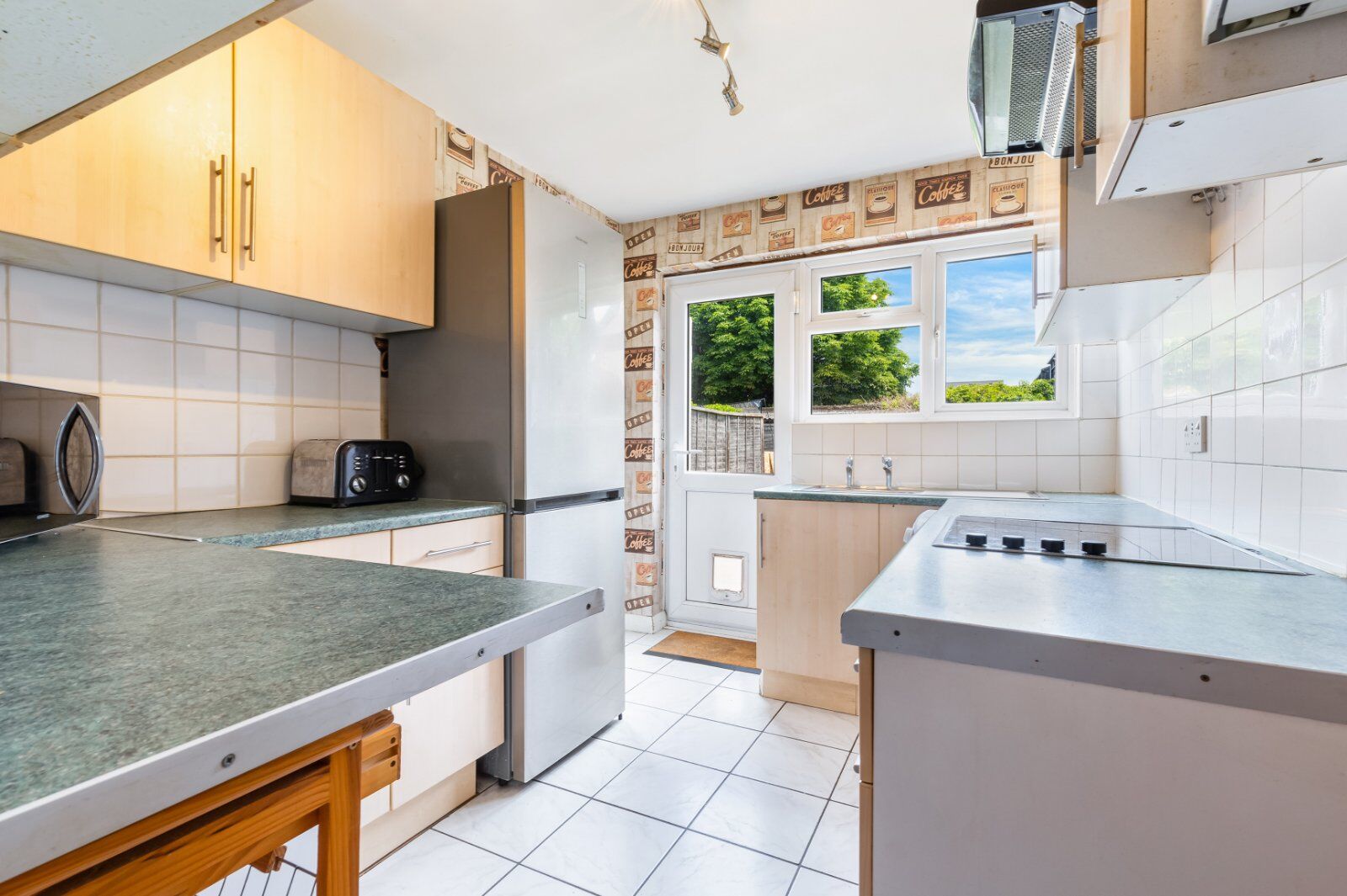 Flat Kingston Road in Greater London