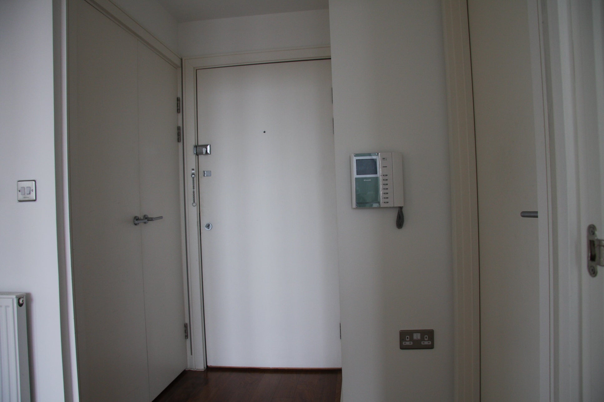 Flat Mason's Avenue in Greater London