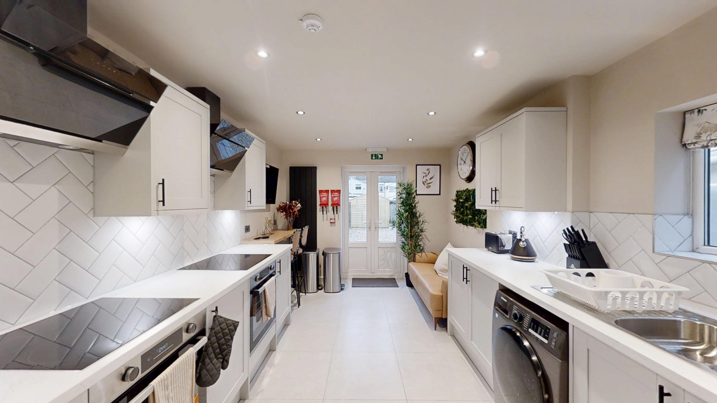Room Rock Avenue in Gillingham