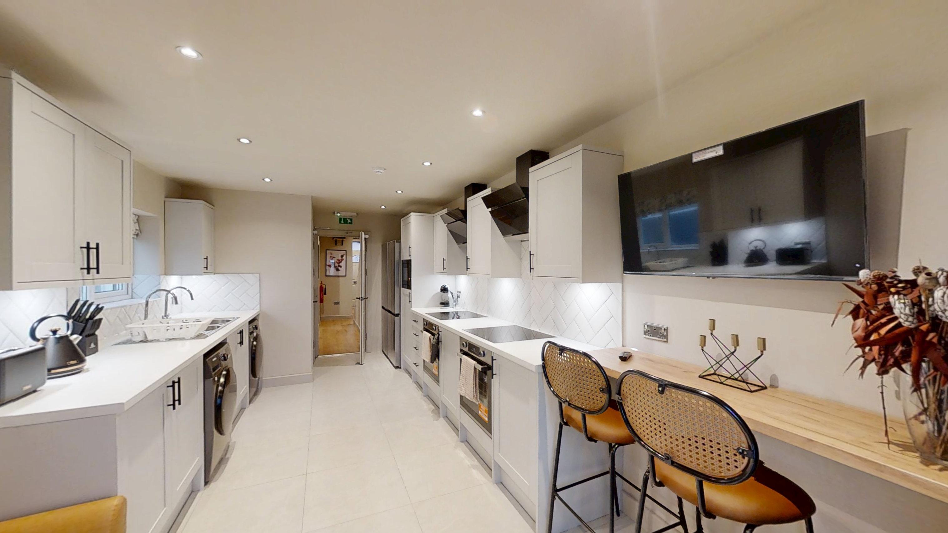 Room Rock Avenue in Gillingham