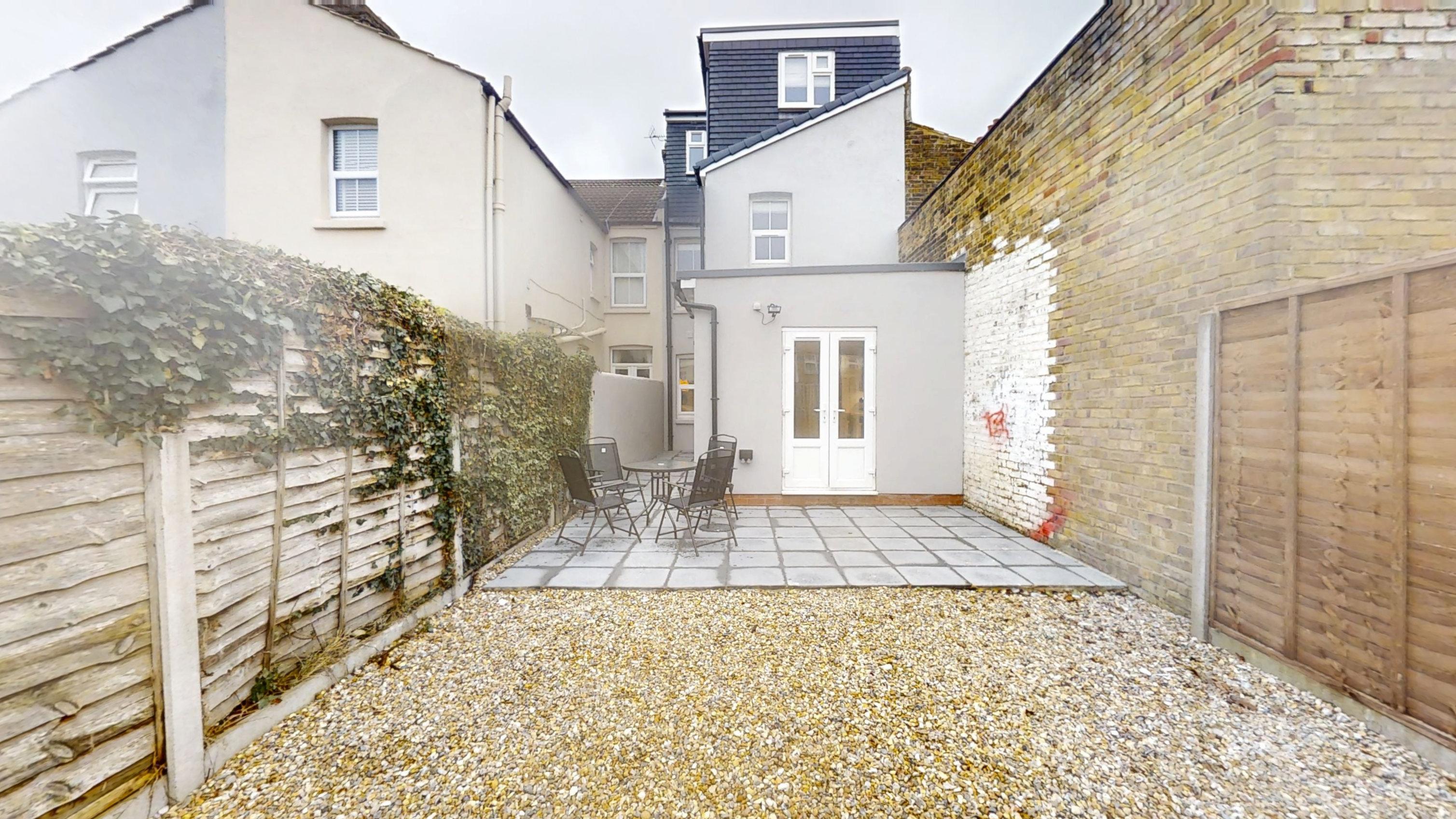Room Rock Avenue in Gillingham