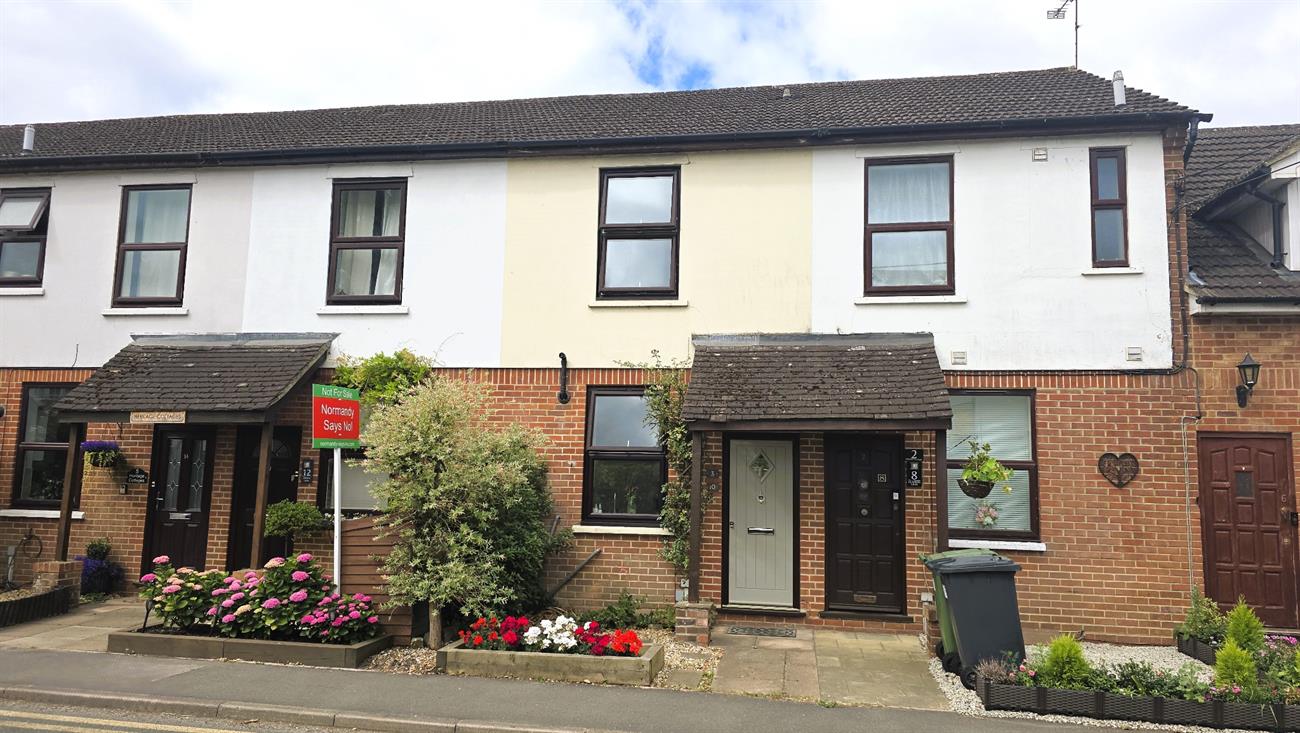 House Glaziers Lane in Guildford