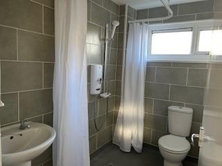 Flat Shawfield Close in Madeley