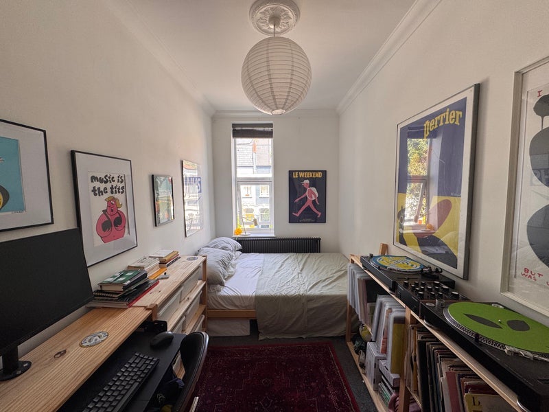 Room Carysfort Road in Greater London