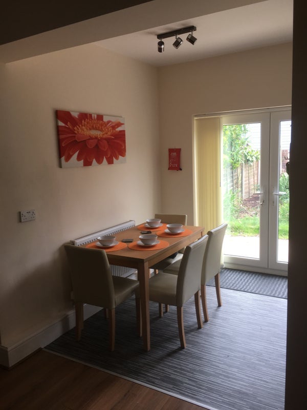 Room Pendlebury Road in Salford