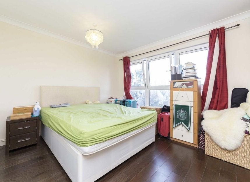 Flat Langbourne Place in Greater London