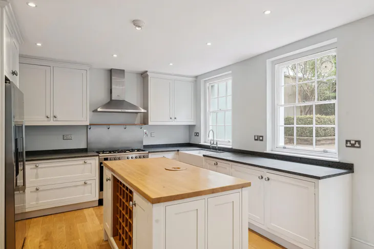 House Addison Avenue in Greater London