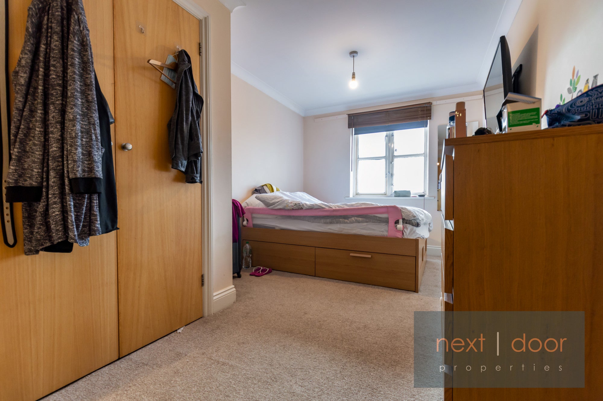 Flat Lordship Lane in Greater London