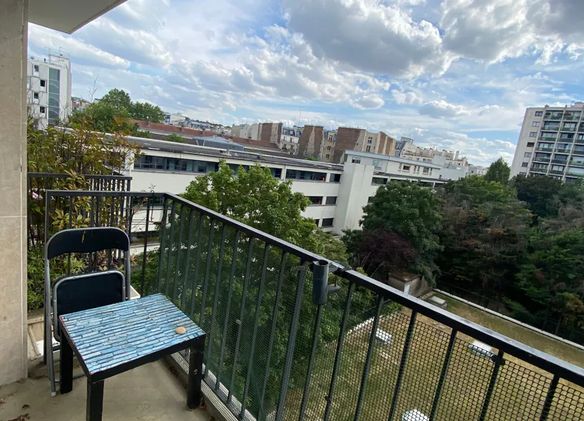 Flat Rue Euryale Dehaynin in Paris