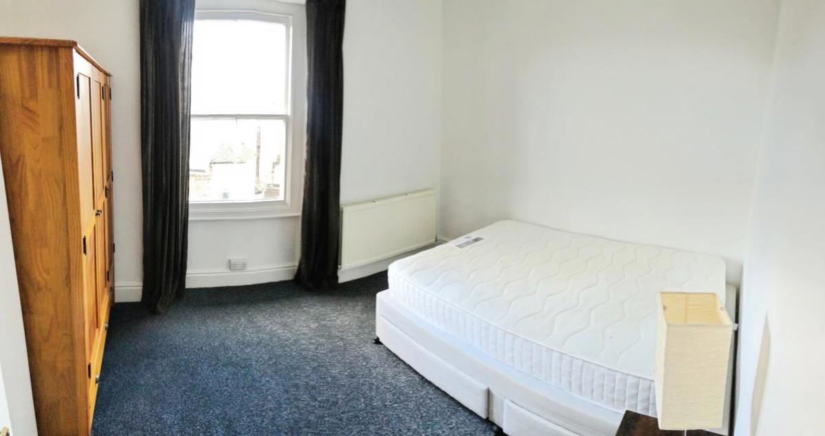 Flat Redland Road in Bristol