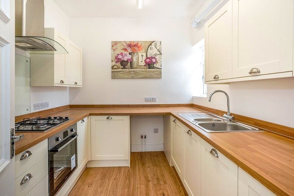 Flat Northwood Square in Fareham