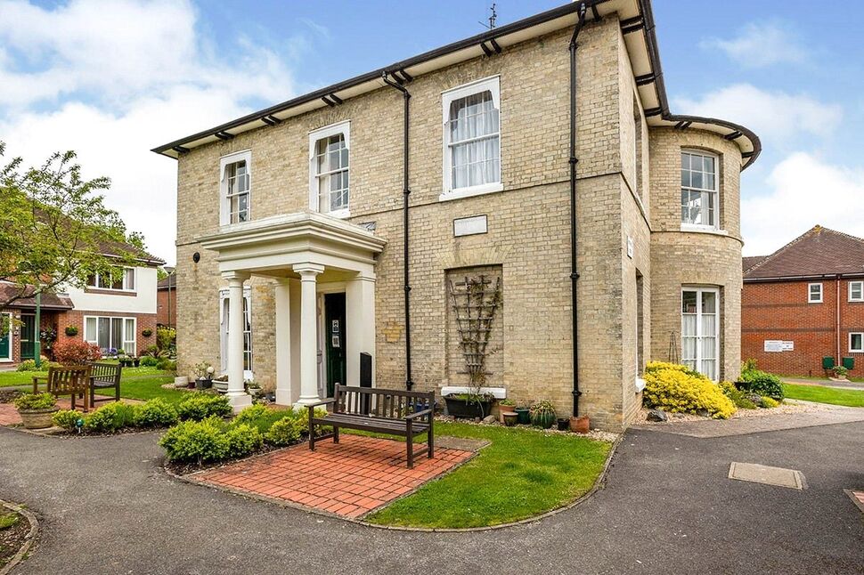 Flat Northwood Square in Fareham