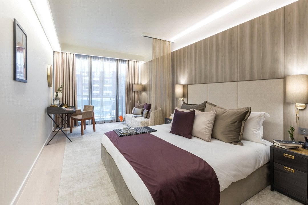 Flat Finchley Road in Greater London