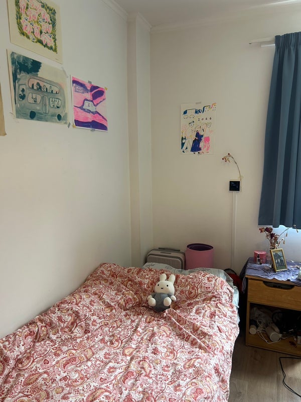 Room Goodwood Road in Greater London