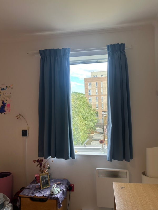 Room Goodwood Road in Greater London