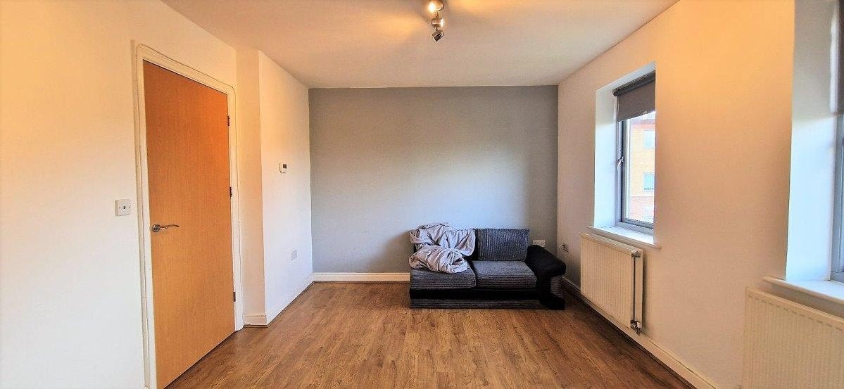 Flat Millicent Grove in Greater London