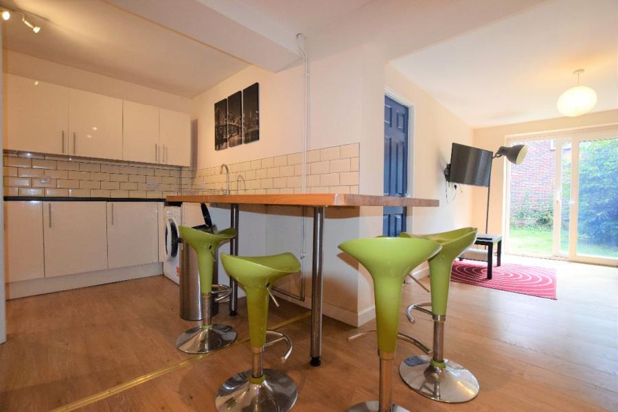 Room Godden Road in Canterbury