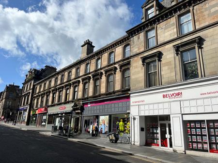 Flat Vicar Street in Falkirk