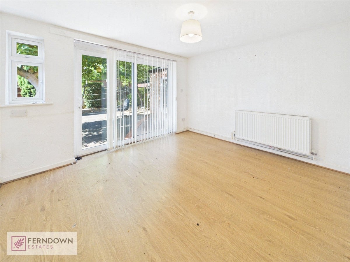 Flat Elmdon Road in Metropolitan Borough of Solihull