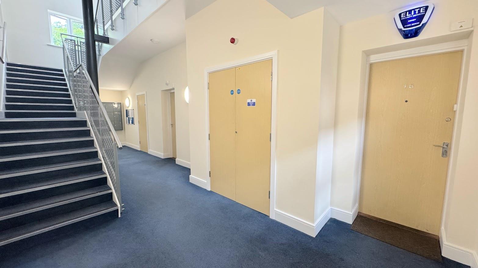Flat Tudor Court in Derby