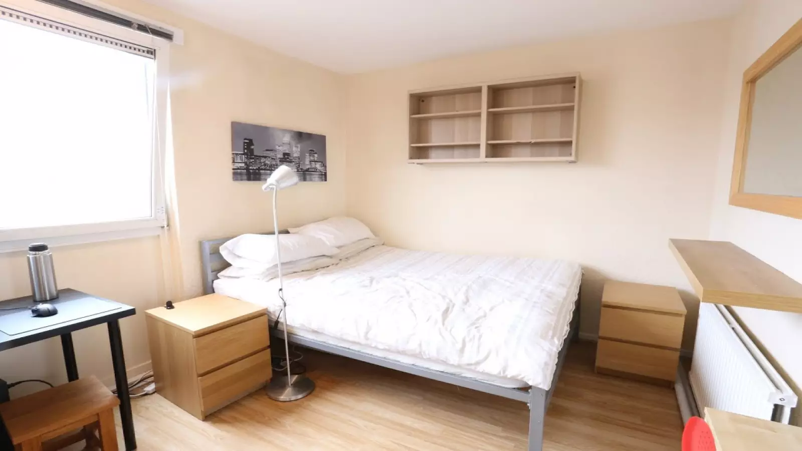 Flat Gernon Road in Greater London