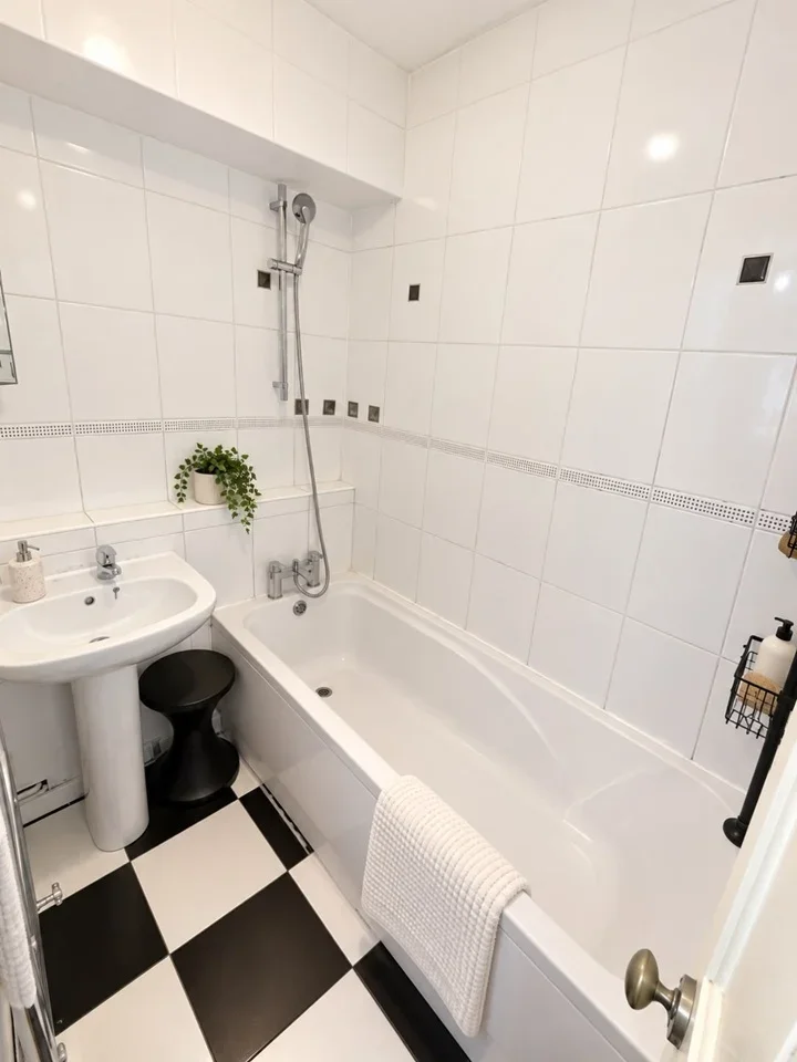 Flat Alton Road in Greater London