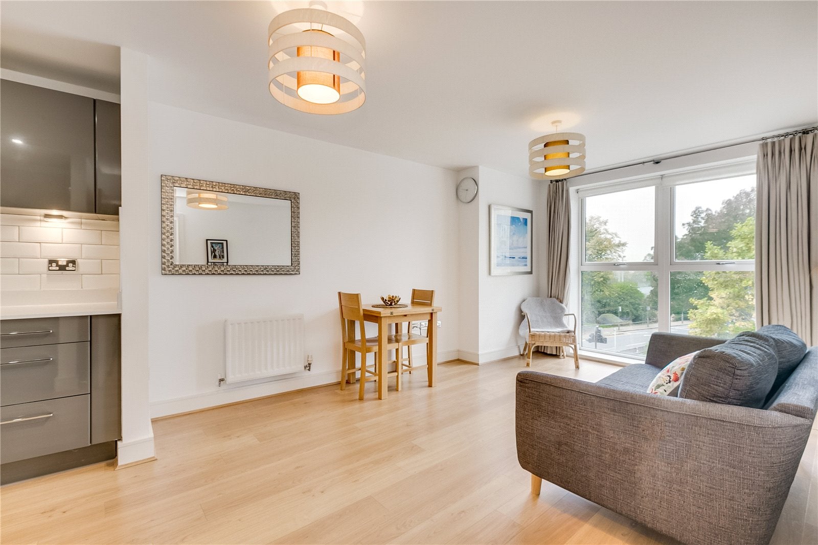 House Garratt Lane in Greater London