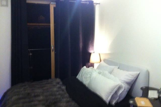 Room Borough Road in Greater London