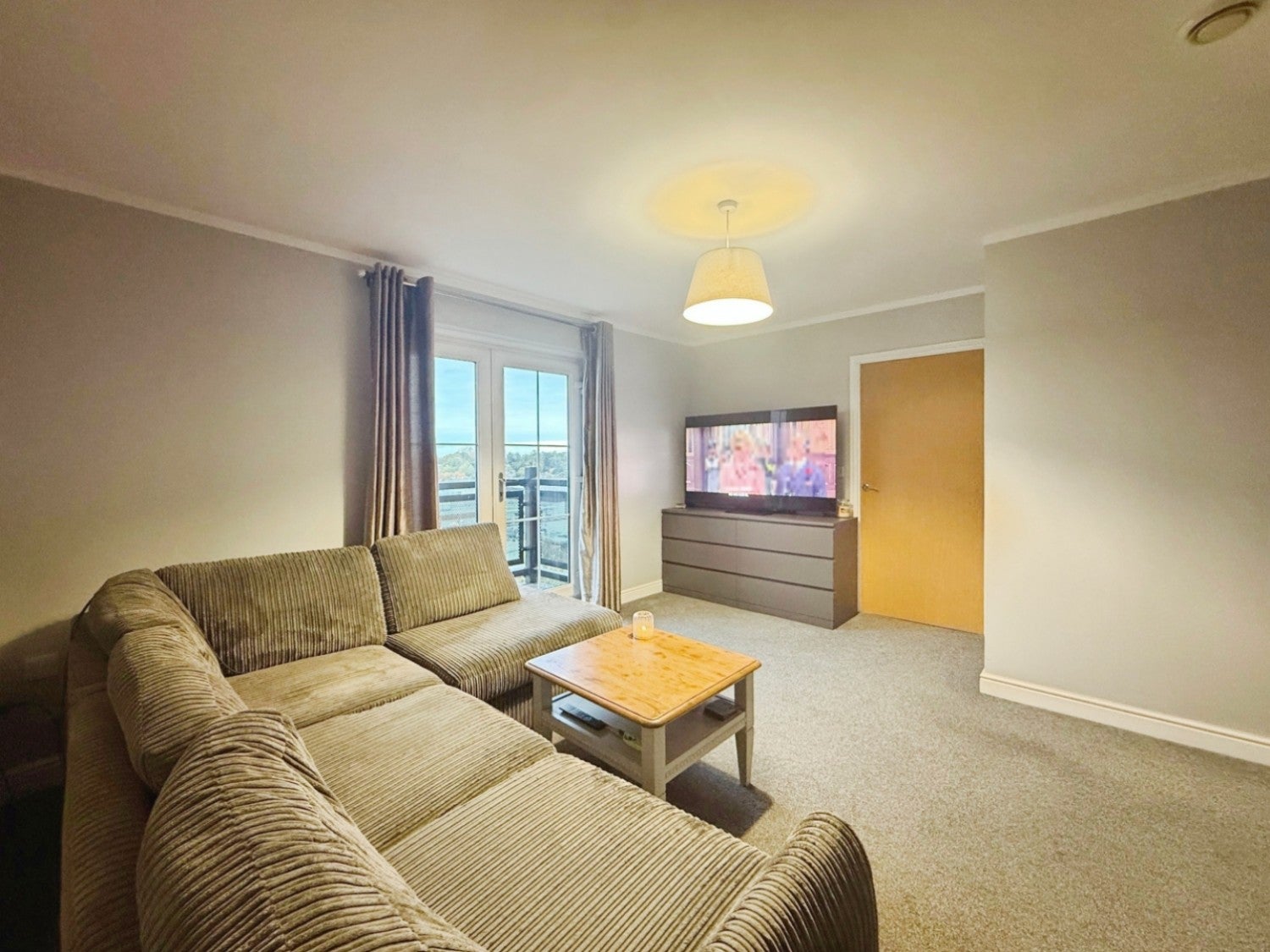 Flat Edward Street in Rushmoor
