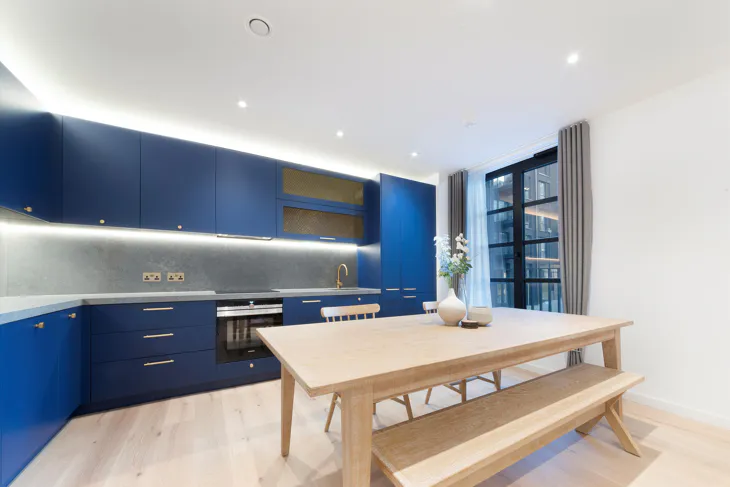 House Orchard Place in Greater London
