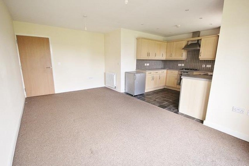 Flat Larch Road in Selby