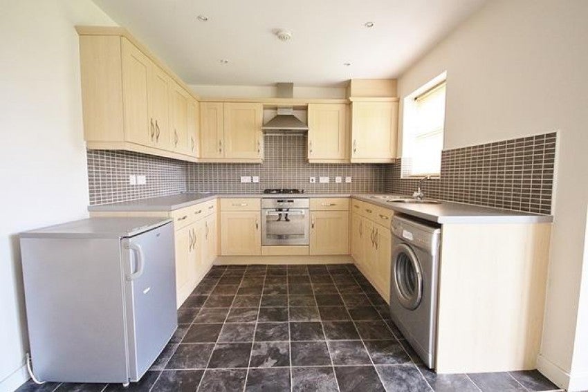 Flat Larch Road in Selby