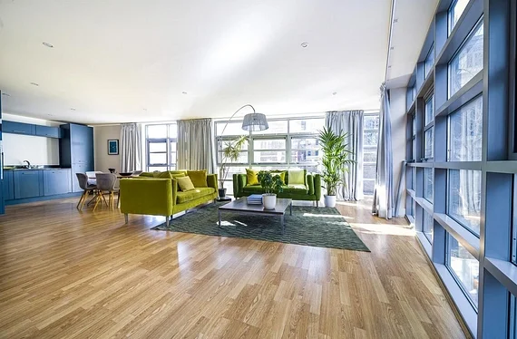 Flat Melior Street in Greater London