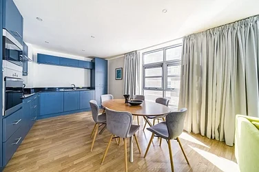 Flat Melior Street in Greater London