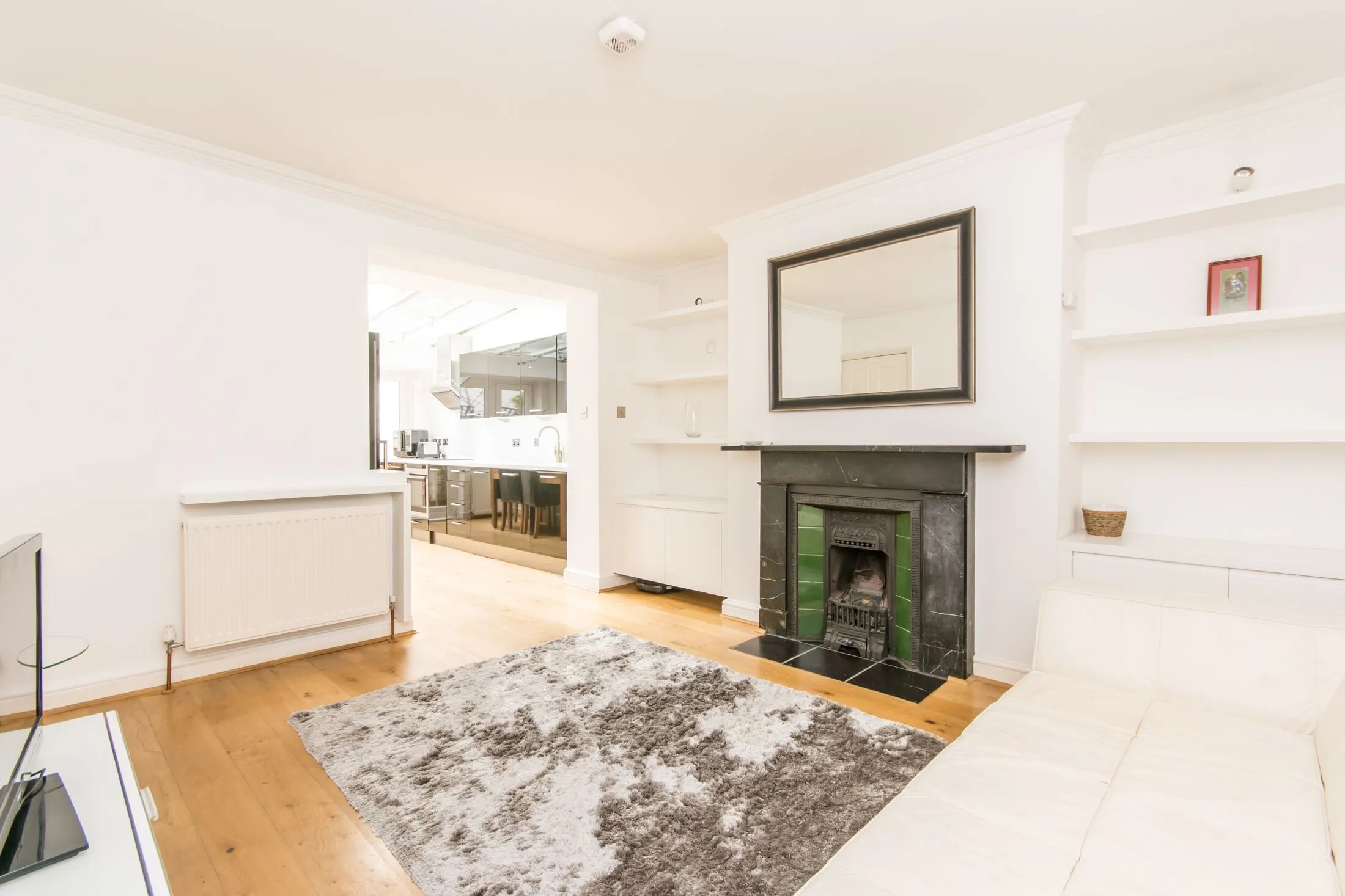 Flat Gunterstone Road in Greater London