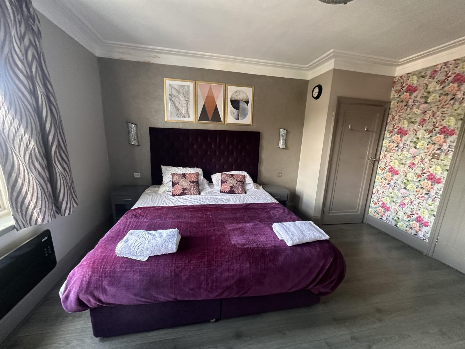 Flat Finchley Road in Greater London