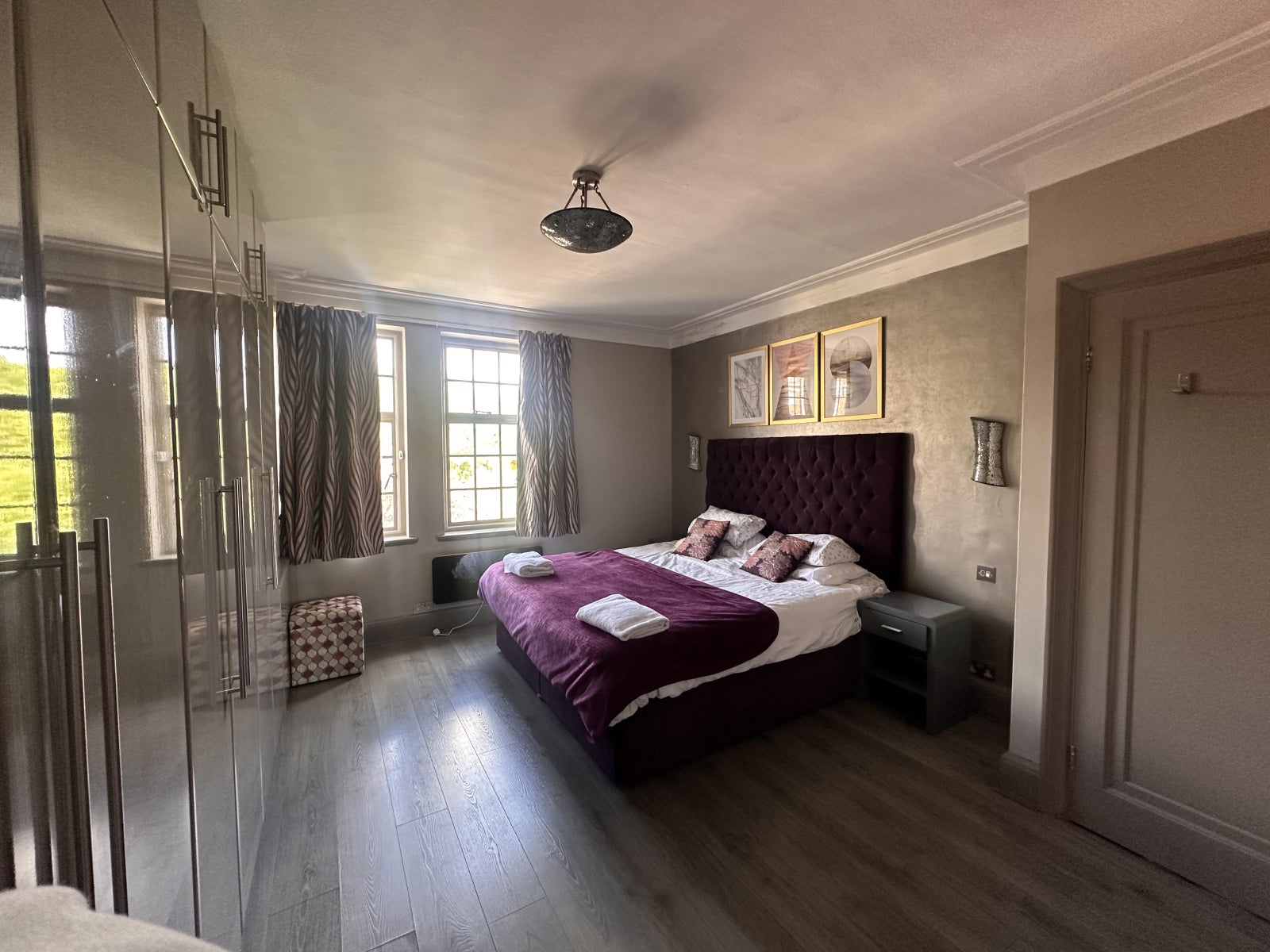 Flat Finchley Road in Greater London