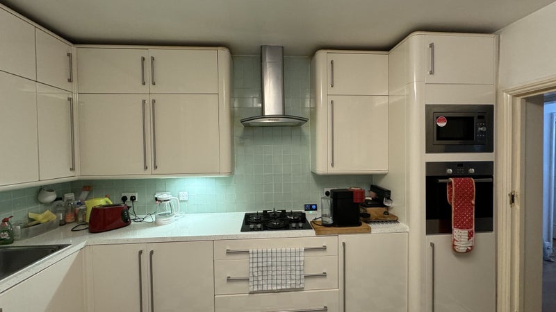 Room Acton Lane in Greater London