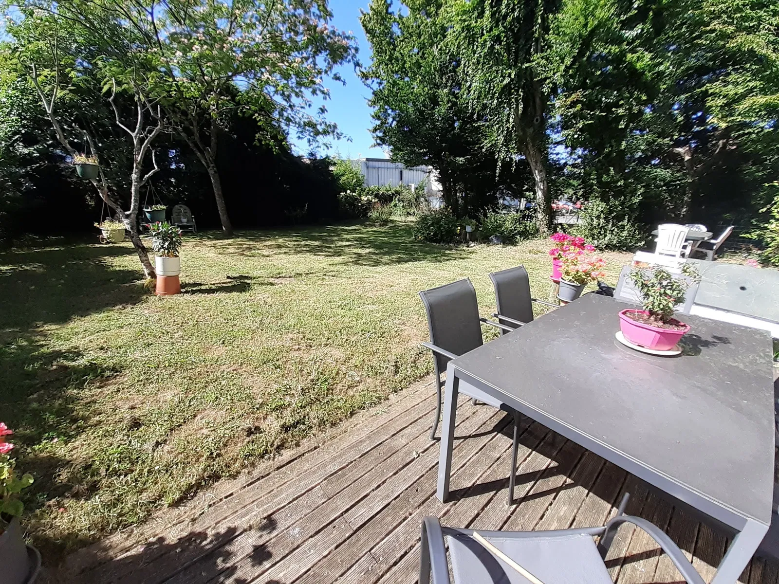 Room Avenue Gay-Lussac in Artigues-près-Bordeaux