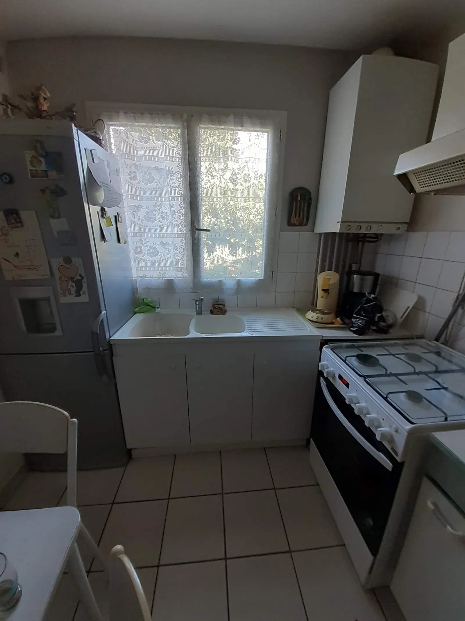 Room Avenue Gay-Lussac in Artigues-près-Bordeaux