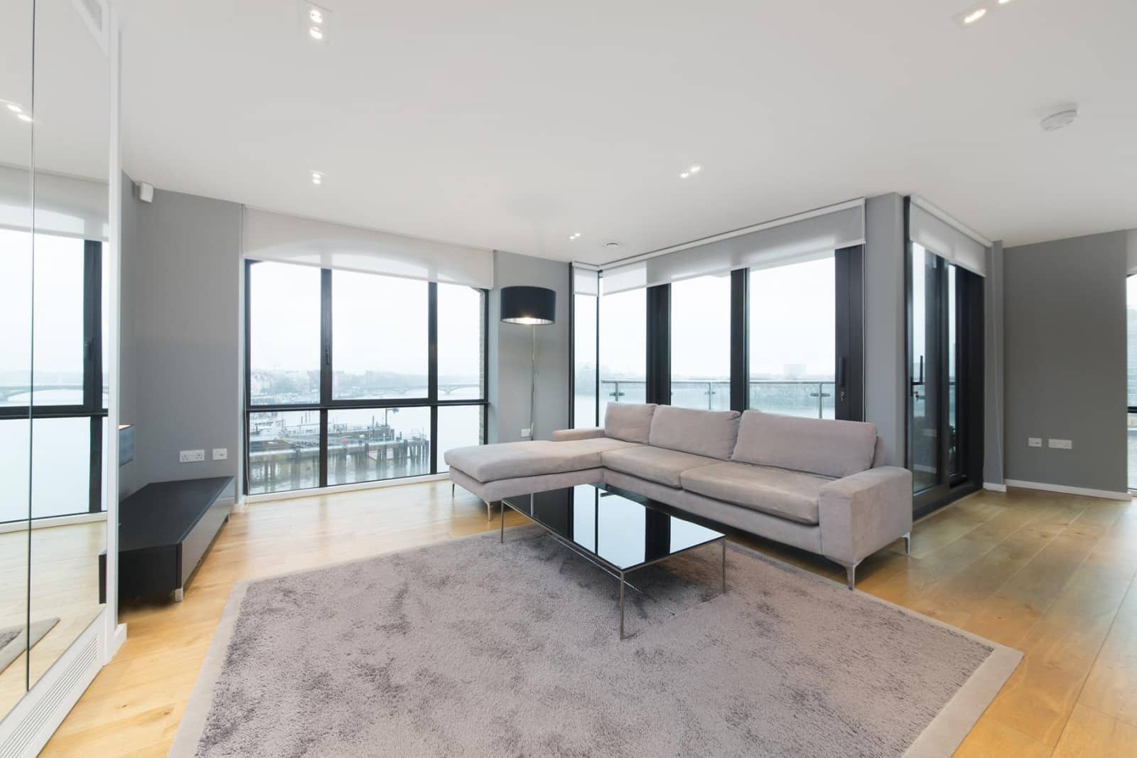 Flat Lots Road in Greater London