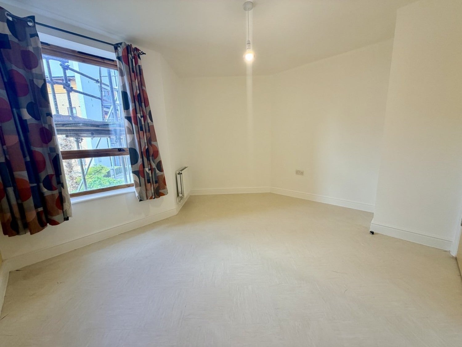 Flat Harry Close in Greater London
