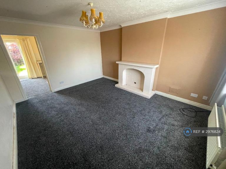 House Peartree Drive in Sandwell