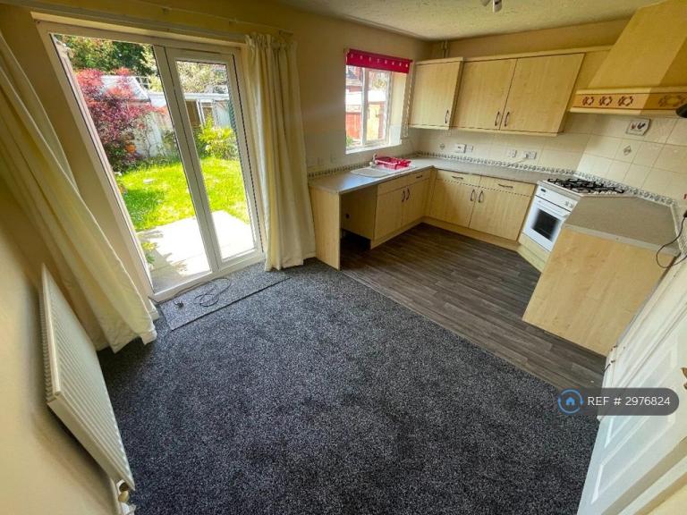 House Peartree Drive in Sandwell