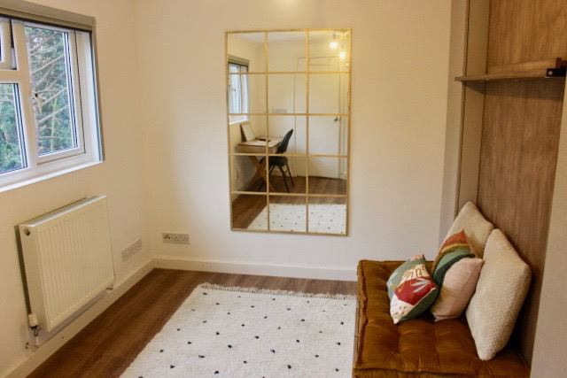 Room Emma Road in Greater London