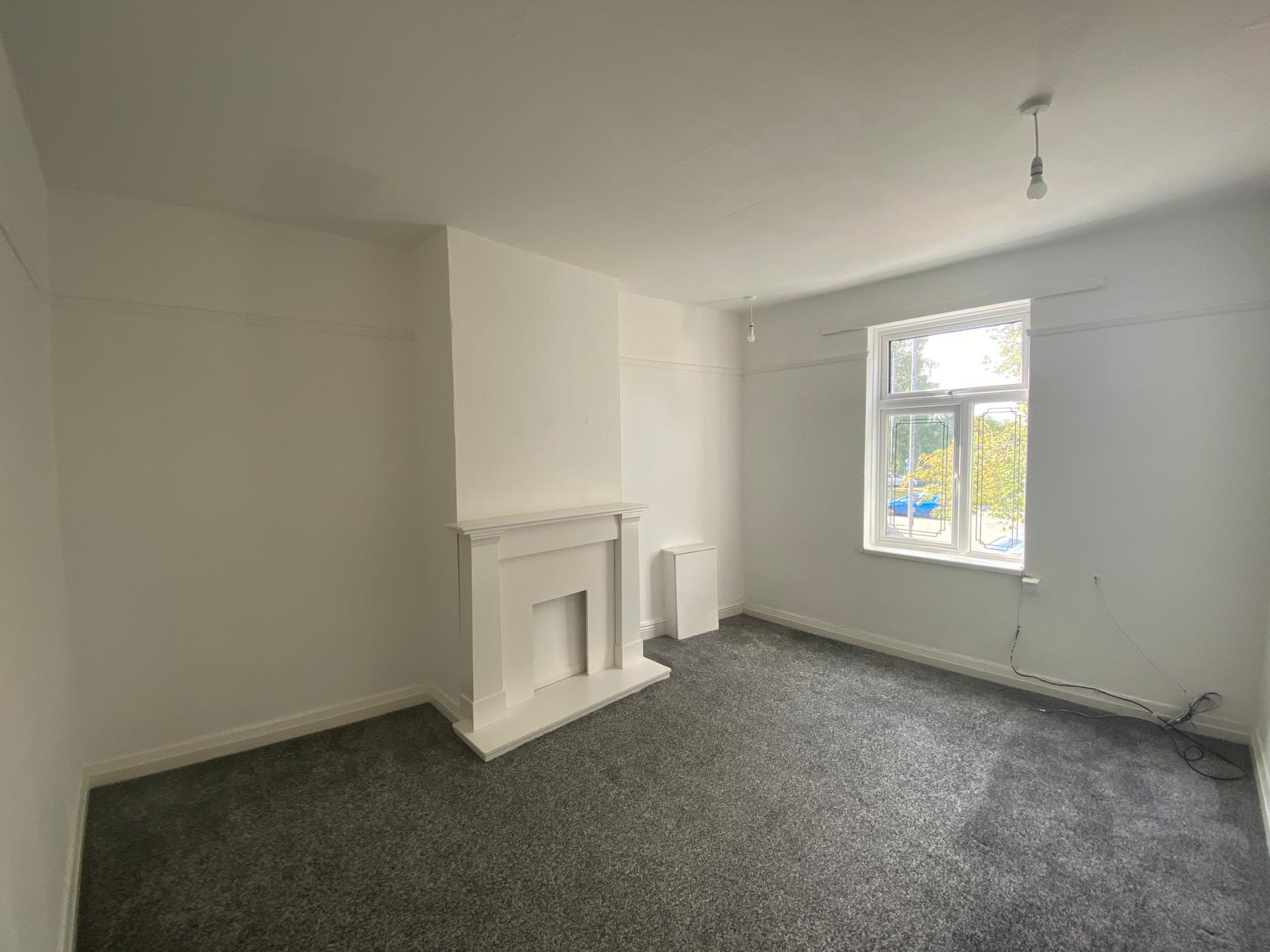Flat Sale Road in Manchester