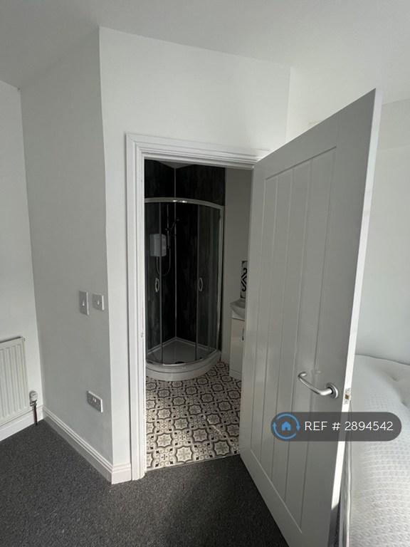 Room Dodsworth Street in Doncaster